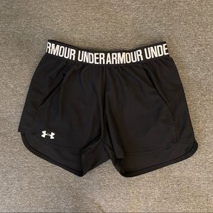 UNDER ARMOUR RUNNING SHORTS